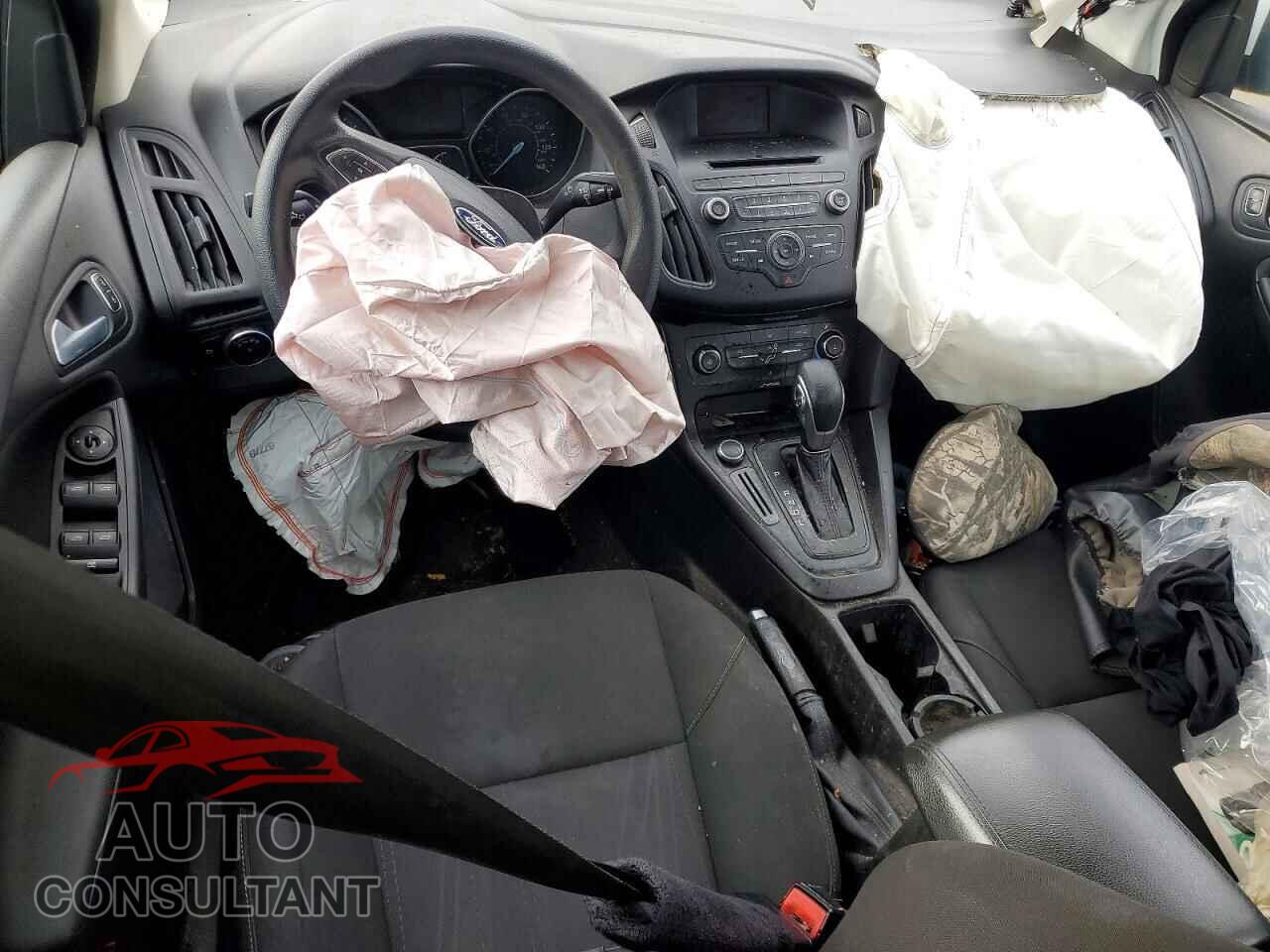 FORD FOCUS 2017 - 1FADP3F29HL224813