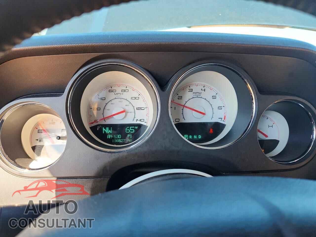 DODGE CHALLENGER 2013 - 2C3CDYAG0DH681875
