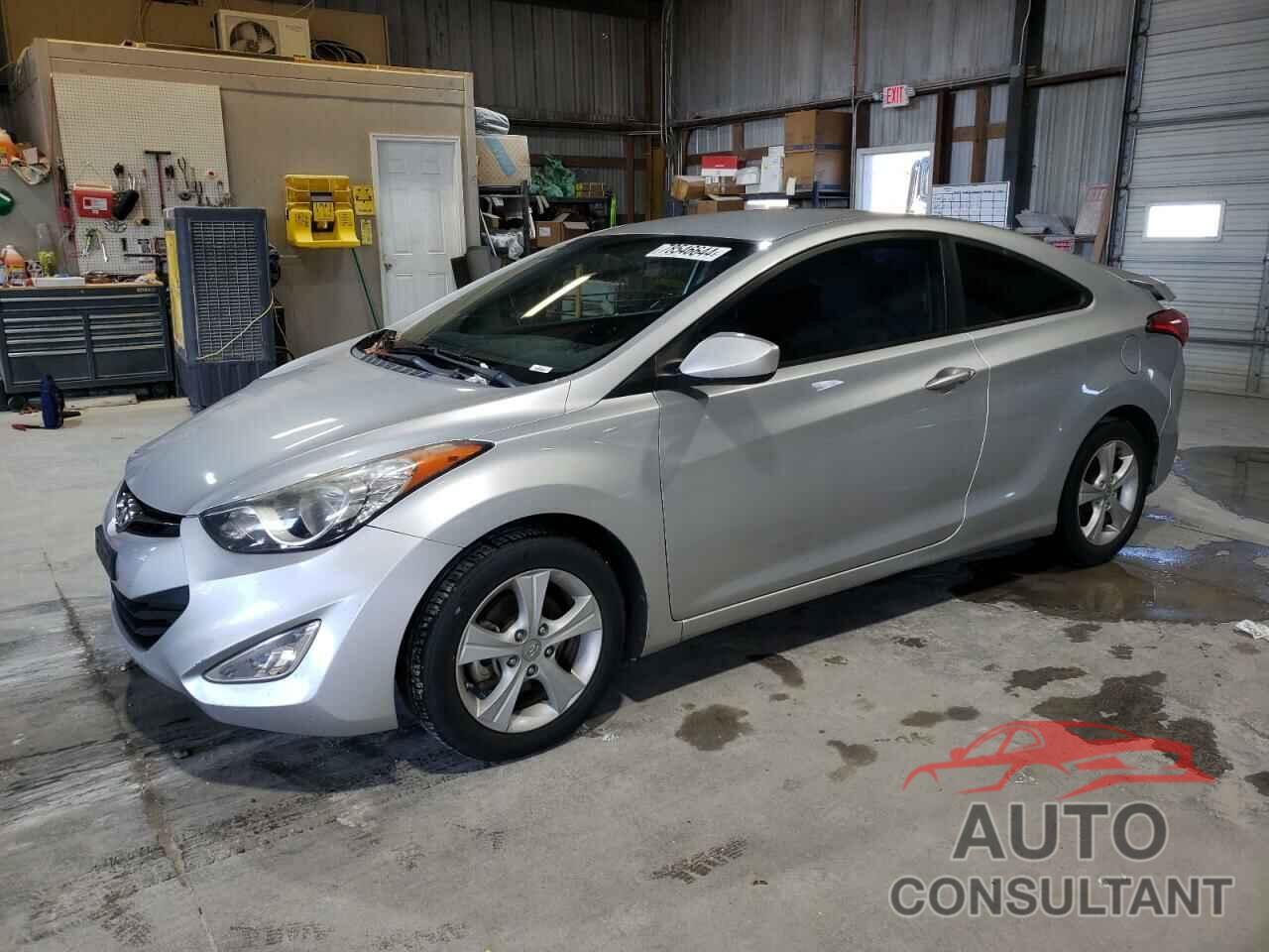 HYUNDAI ELANTRA 2013 - KMHDH6AE7DU004516