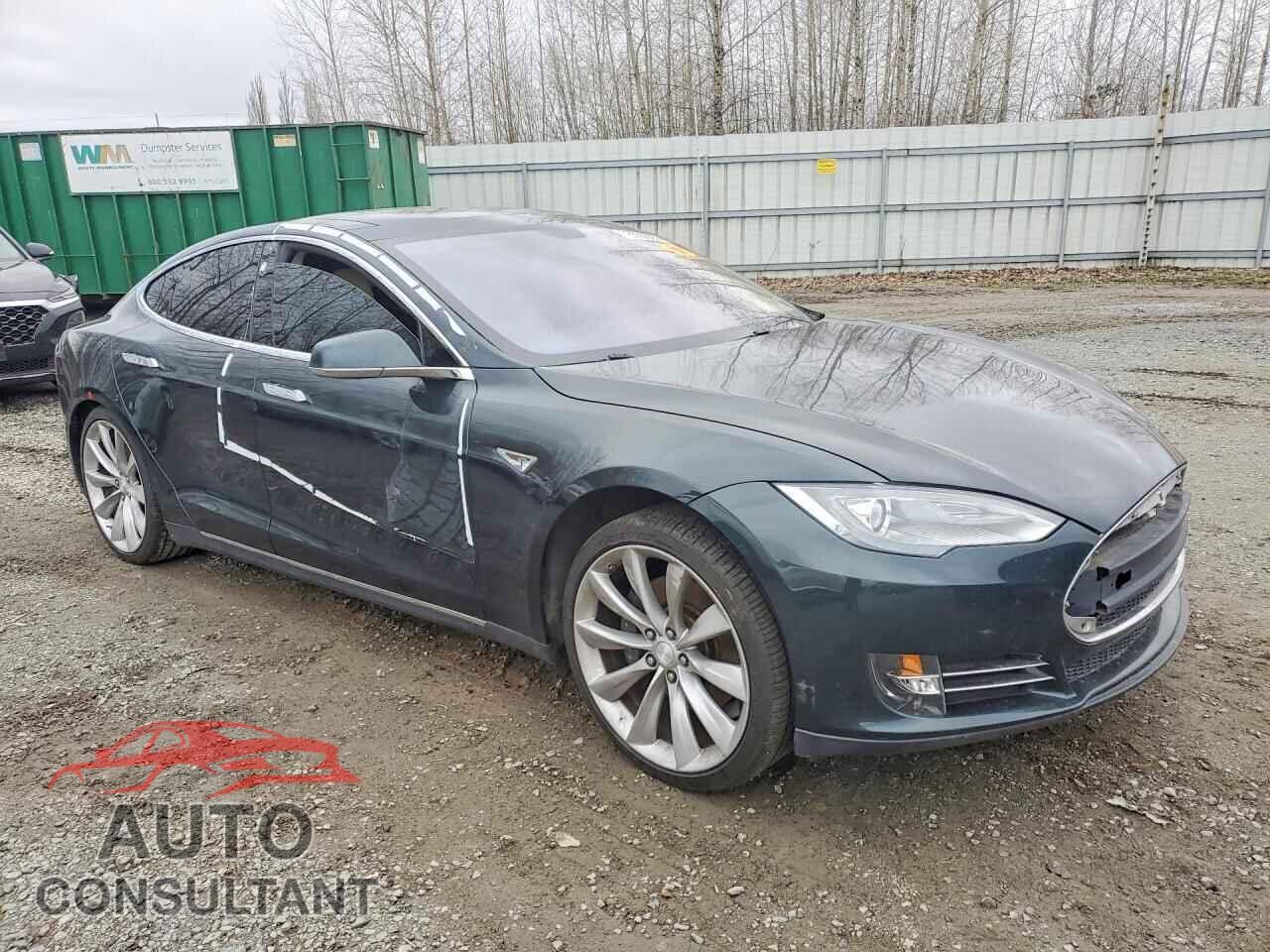 TESLA MODEL S 2013 - 5YJSA1DN5DFP06017
