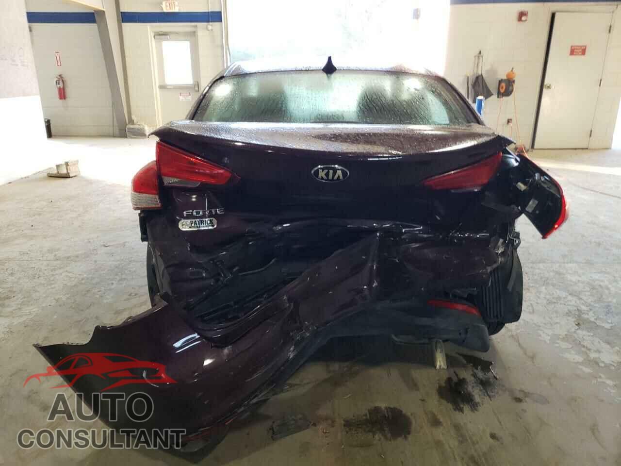 KIA FORTE 2017 - 3KPFK4A70HE077879