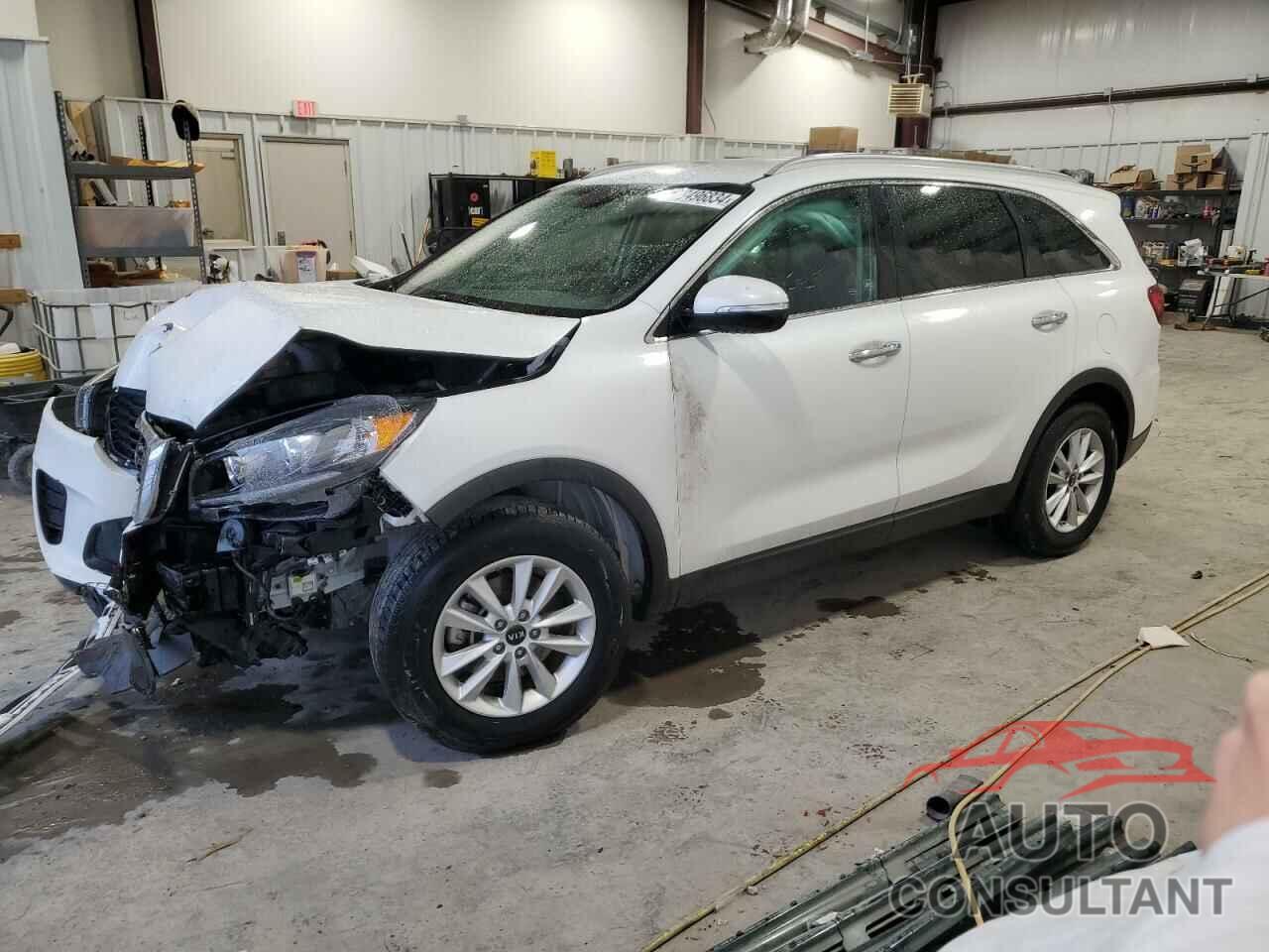 KIA SORENTO 2019 - 5XYPG4A3XKG593289