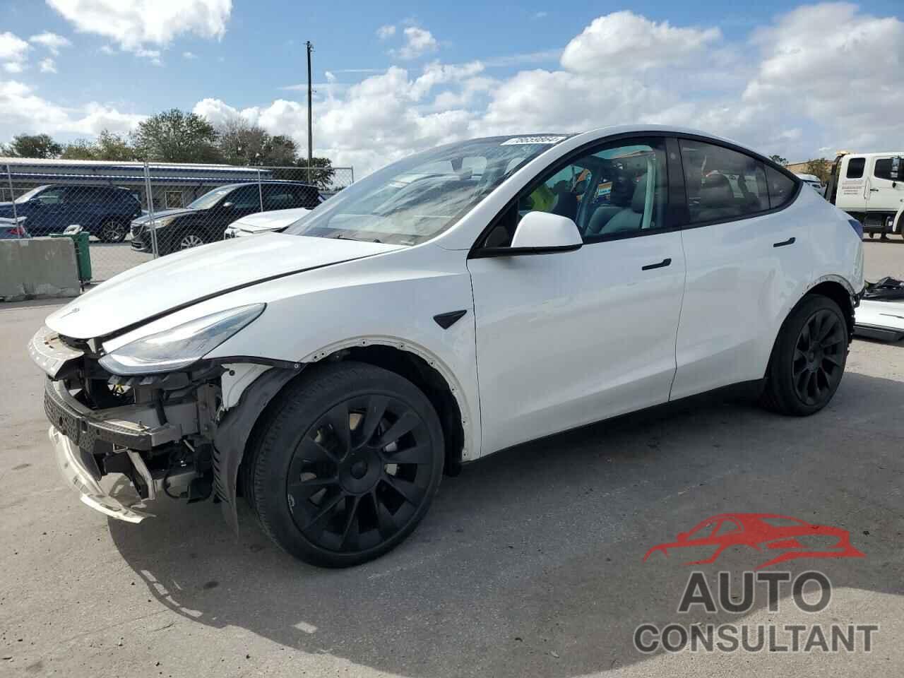 TESLA MODEL Y 2021 - 5YJYGDED5MF125892