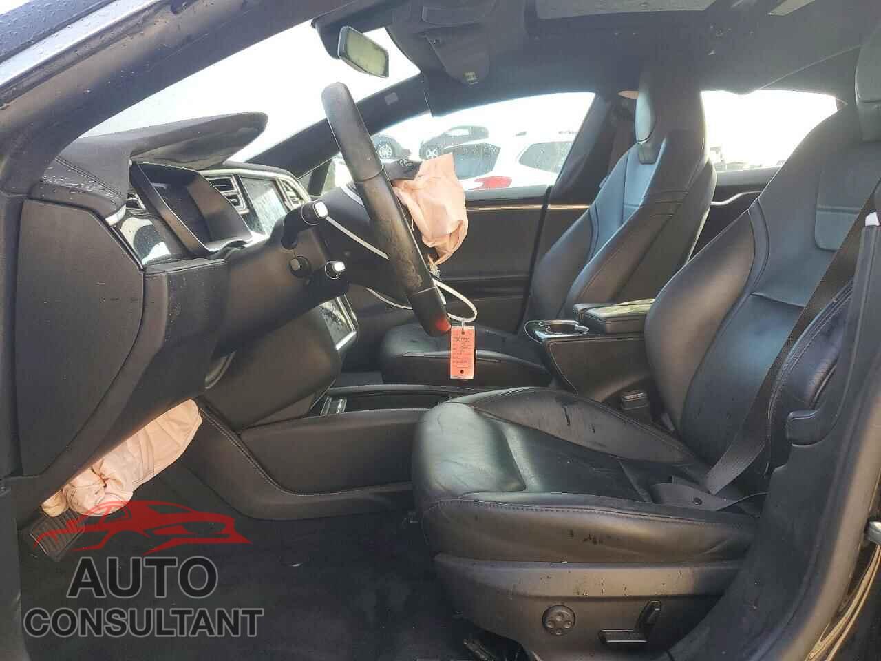 TESLA MODEL S 2015 - 5YJSA1E28FF115249