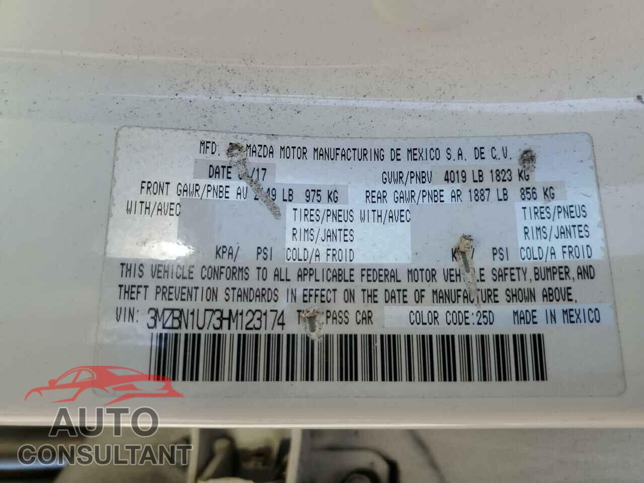MAZDA 3 2017 - 3MZBN1U73HM123174