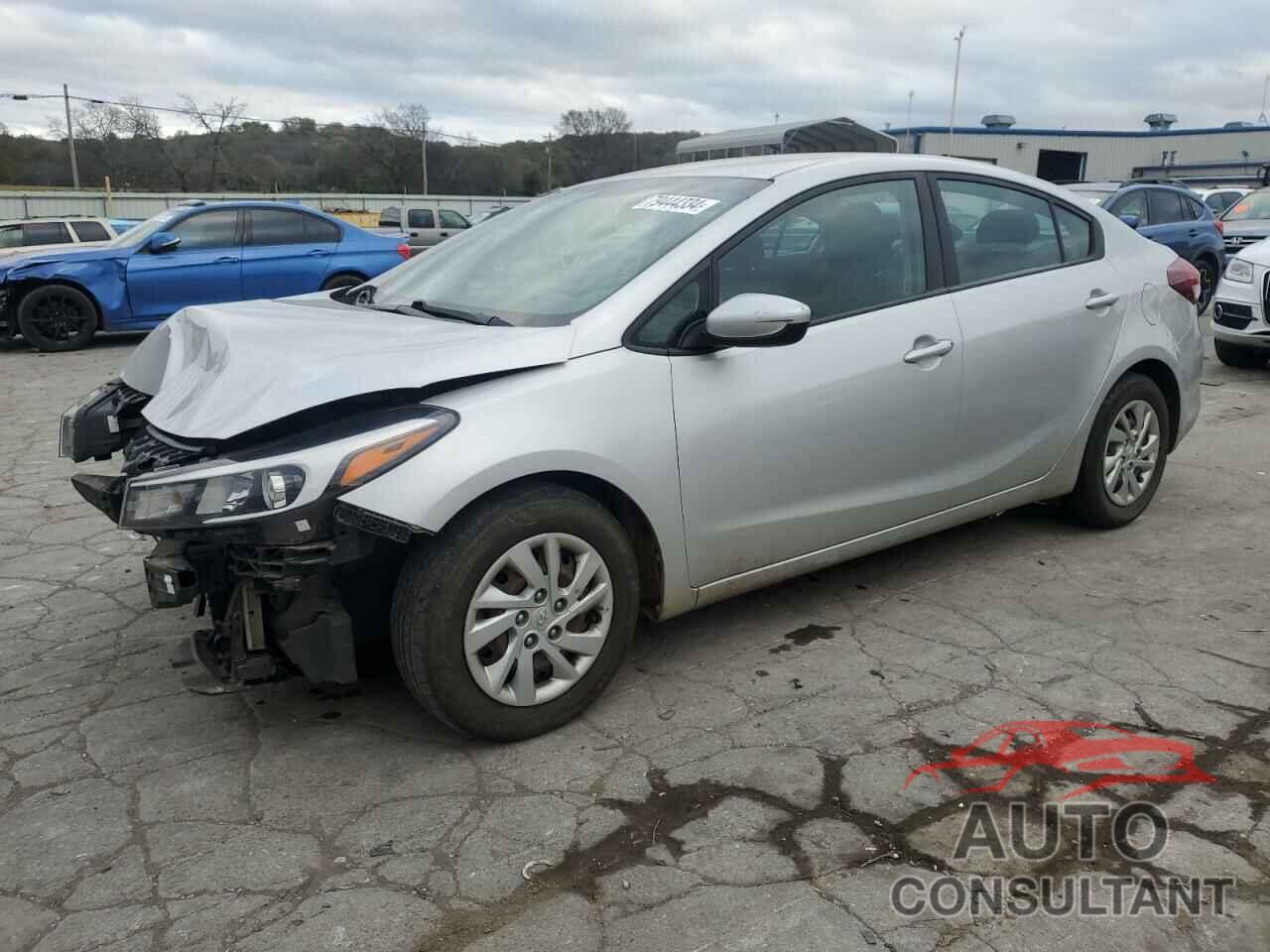 KIA FORTE 2018 - 3KPFK4A74JE165579