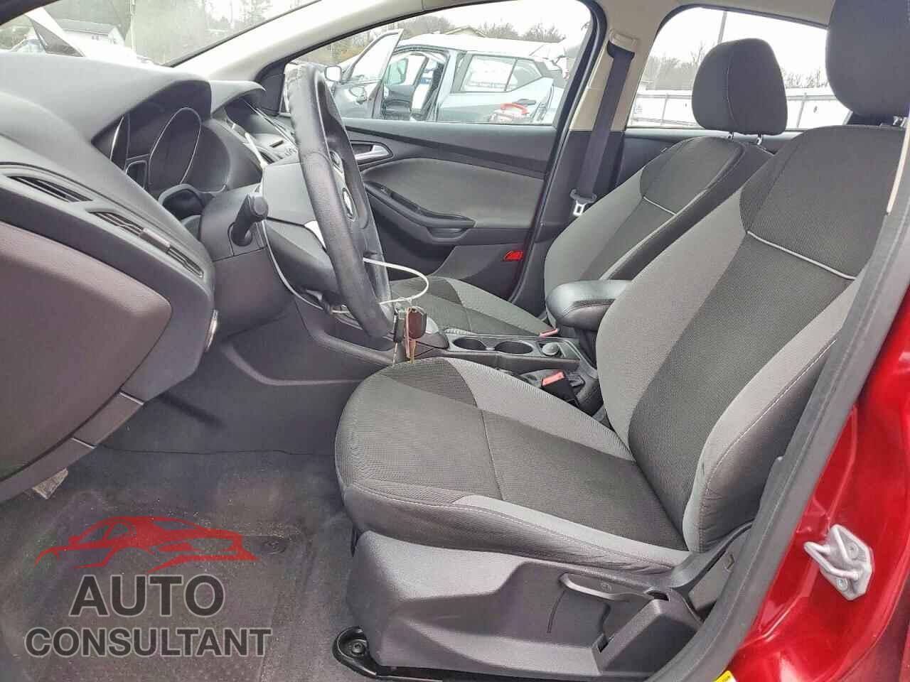 FORD FOCUS 2014 - 1FADP3F2XEL232513