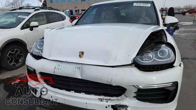 PORSCHE CAYENNE 2016 - WP1AA2A27GLA00596