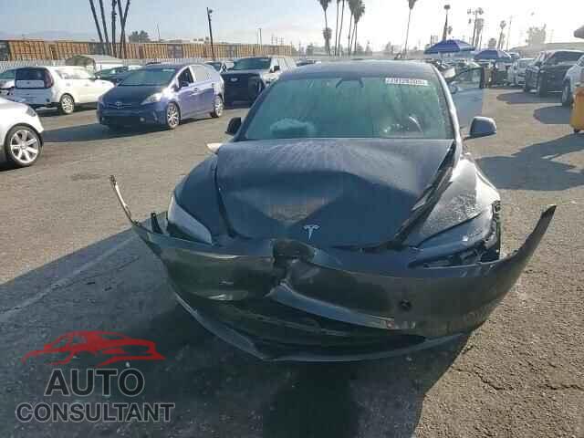 TESLA MODEL 3 2025 - 5YJ3E1EA8SF965232