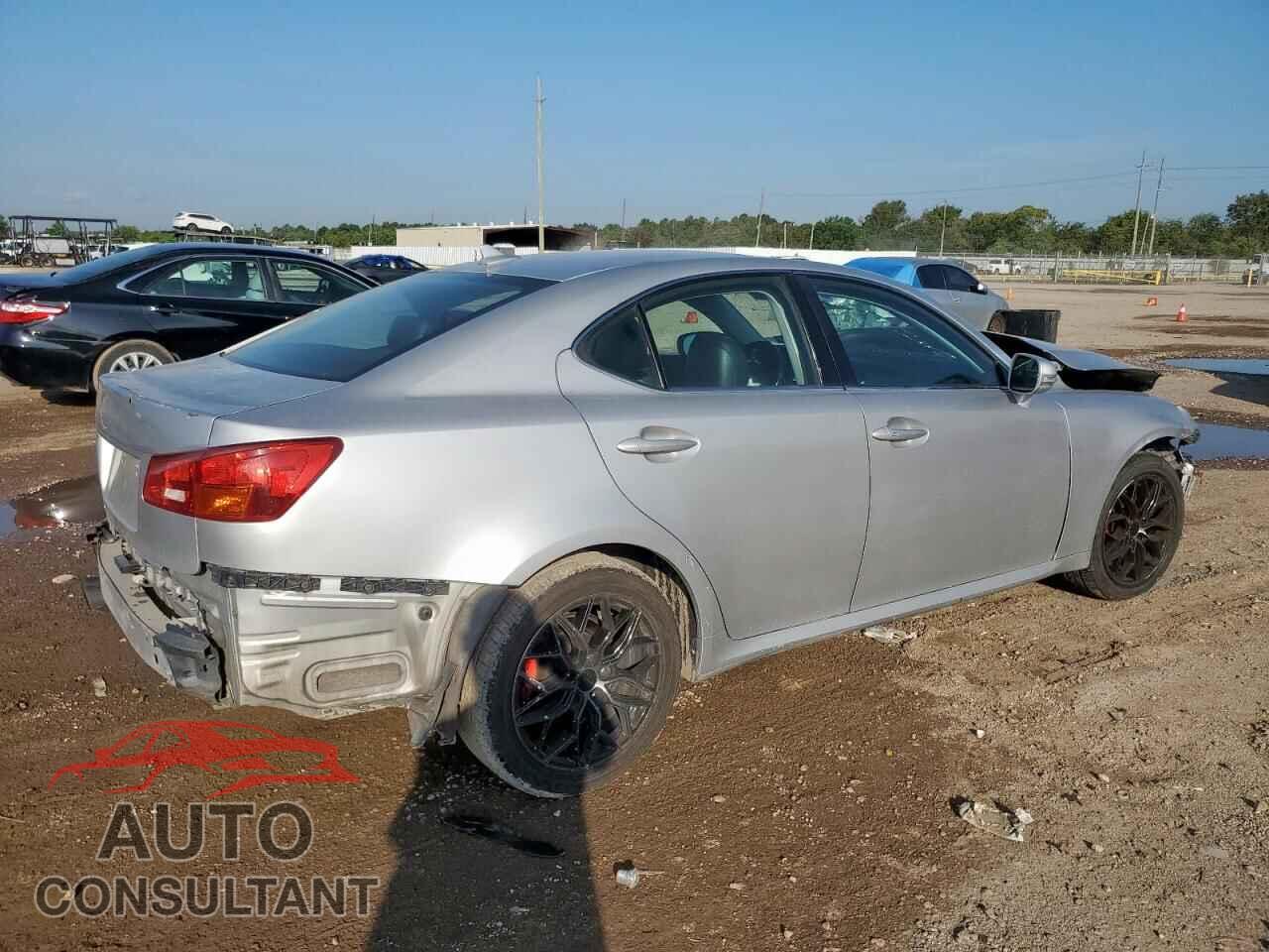LEXUS IS 2011 - JTHBF5C28B5151903