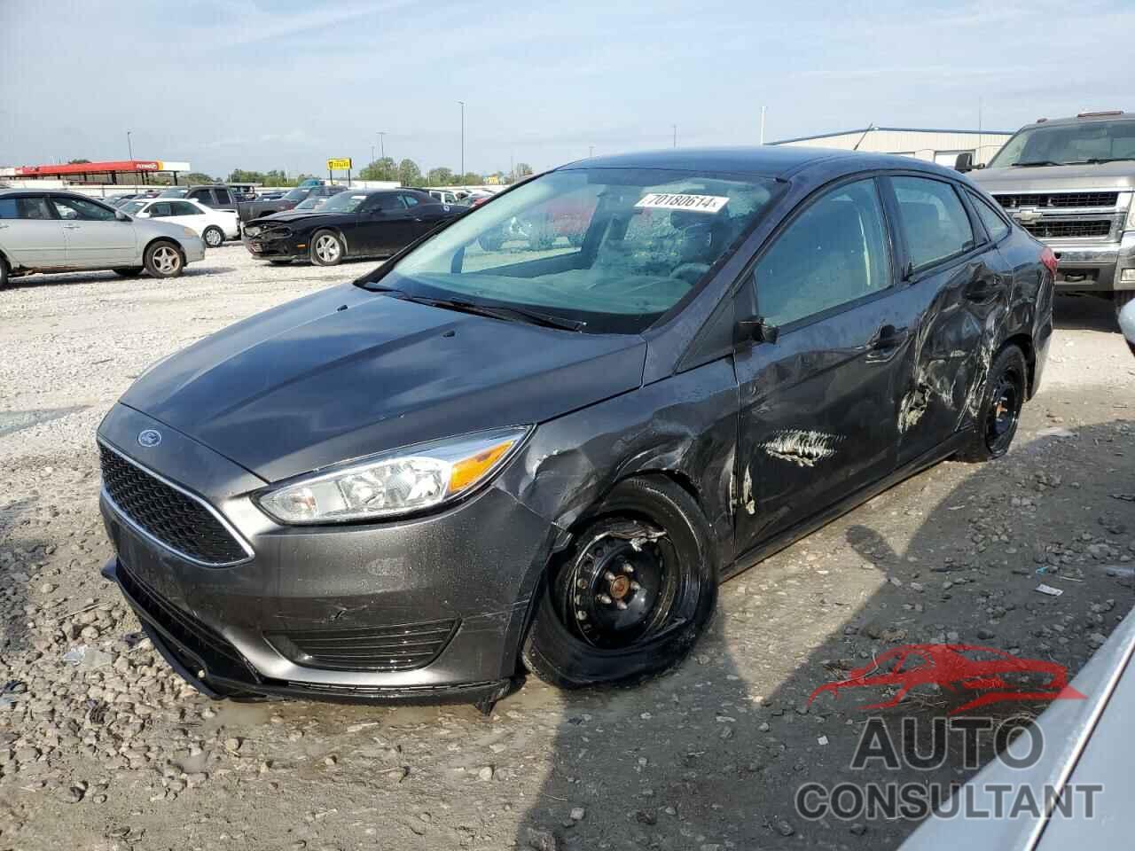 FORD FOCUS 2017 - 1FADP3E26HL243031