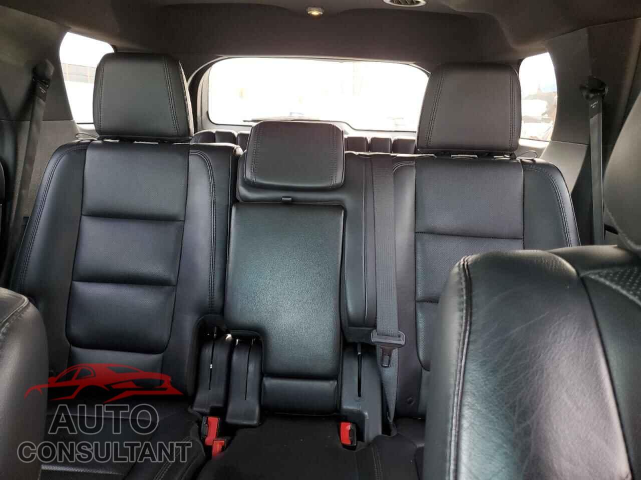FORD EXPLORER 2013 - 1FM5K7F86DGB77957