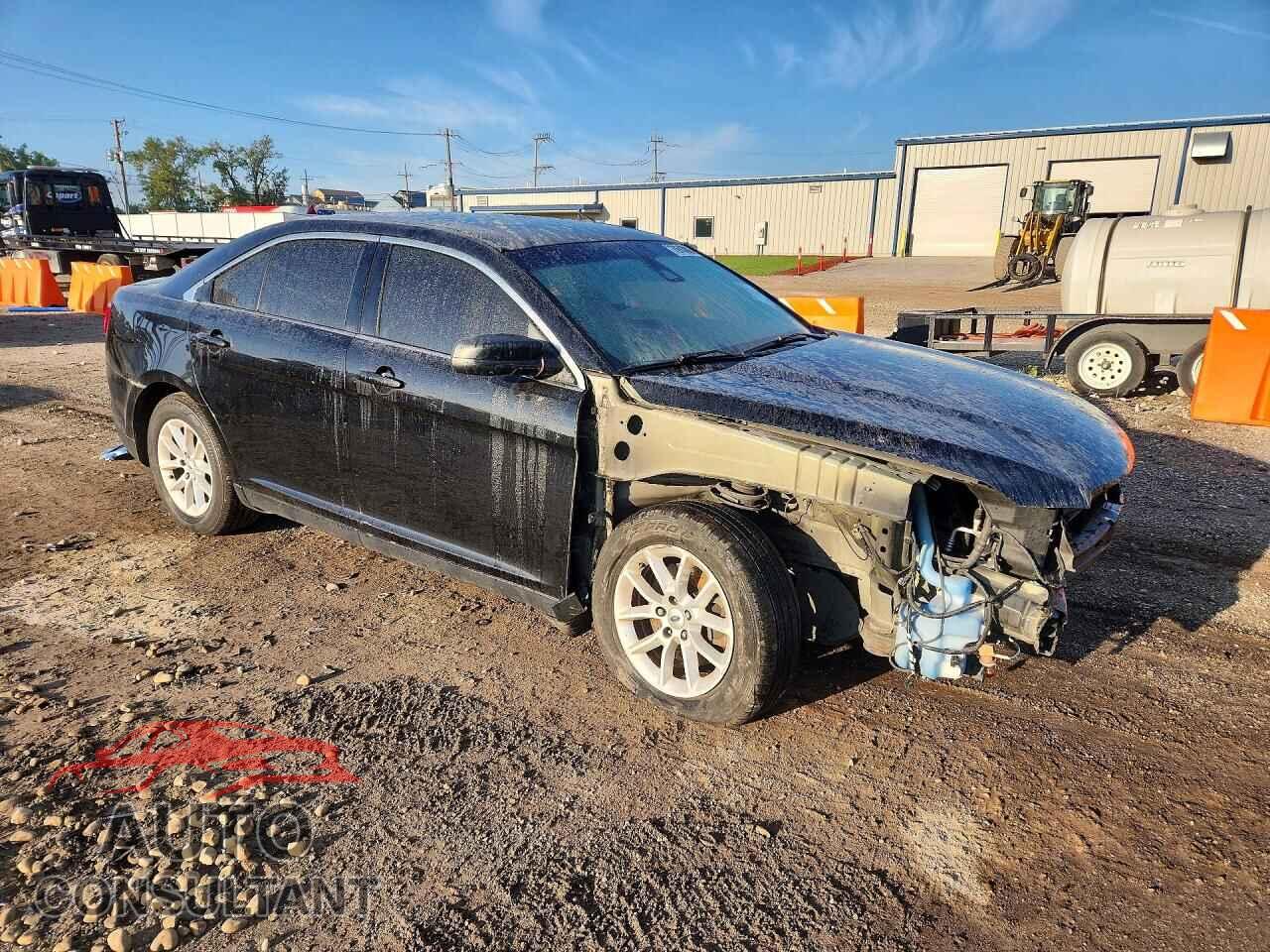 FORD TAURUS 2017 - 1FAHP2F87HG102377