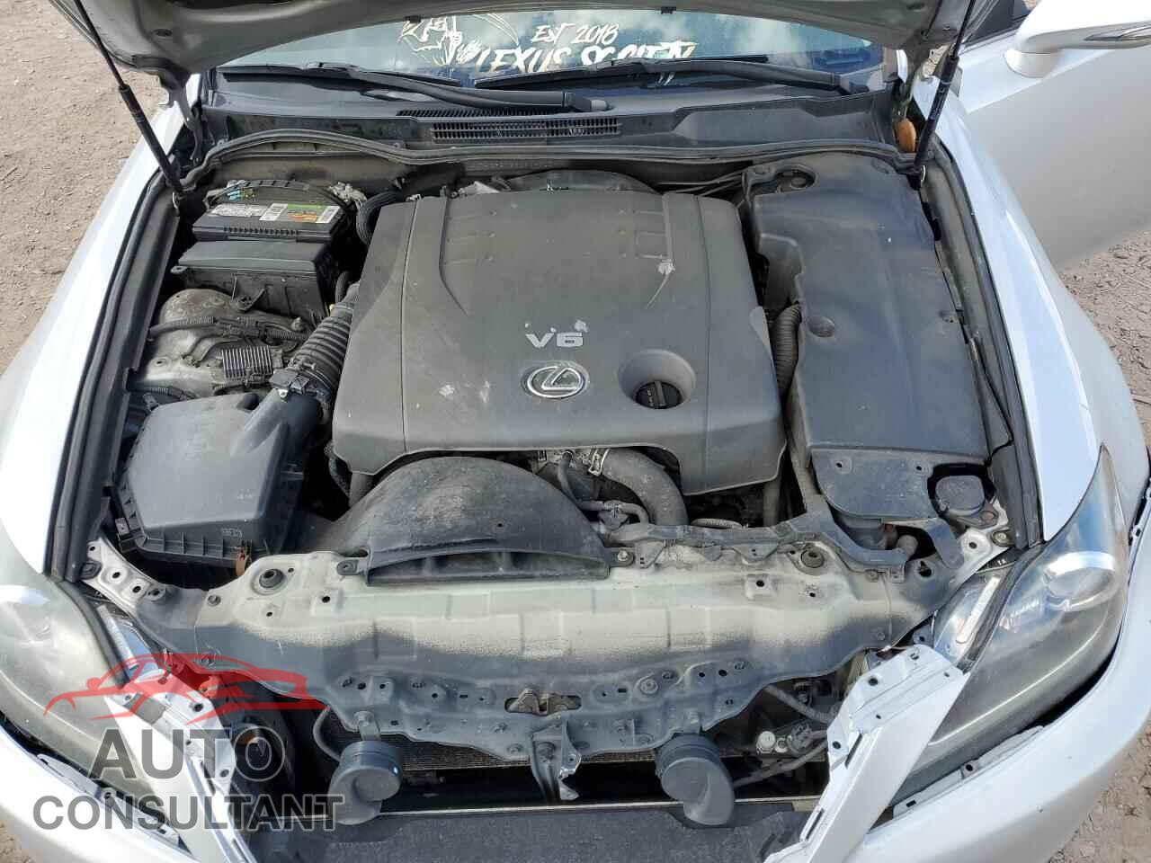 LEXUS IS 2011 - JTHCF5C29B5049028