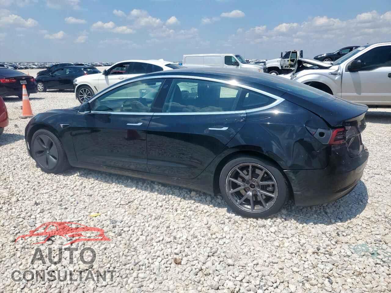 TESLA MODEL 3 2019 - 5YJ3E1EA9KF304373