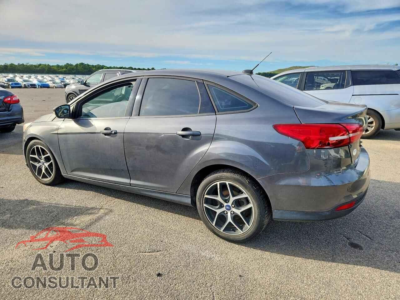 FORD FOCUS 2017 - 1FADP3E21HL261940