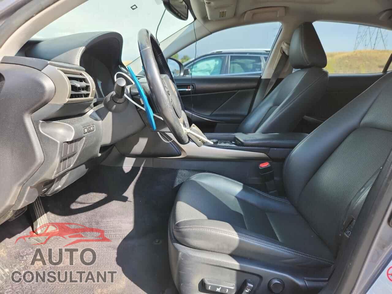 LEXUS IS 2014 - JTHCF1D26E5014121