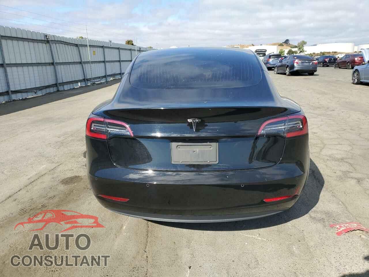 TESLA MODEL 3 2019 - 5YJ3E1EA6KF190137
