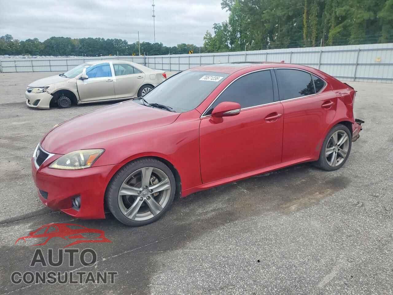 LEXUS IS 2011 - JTHBF5C23B5136192