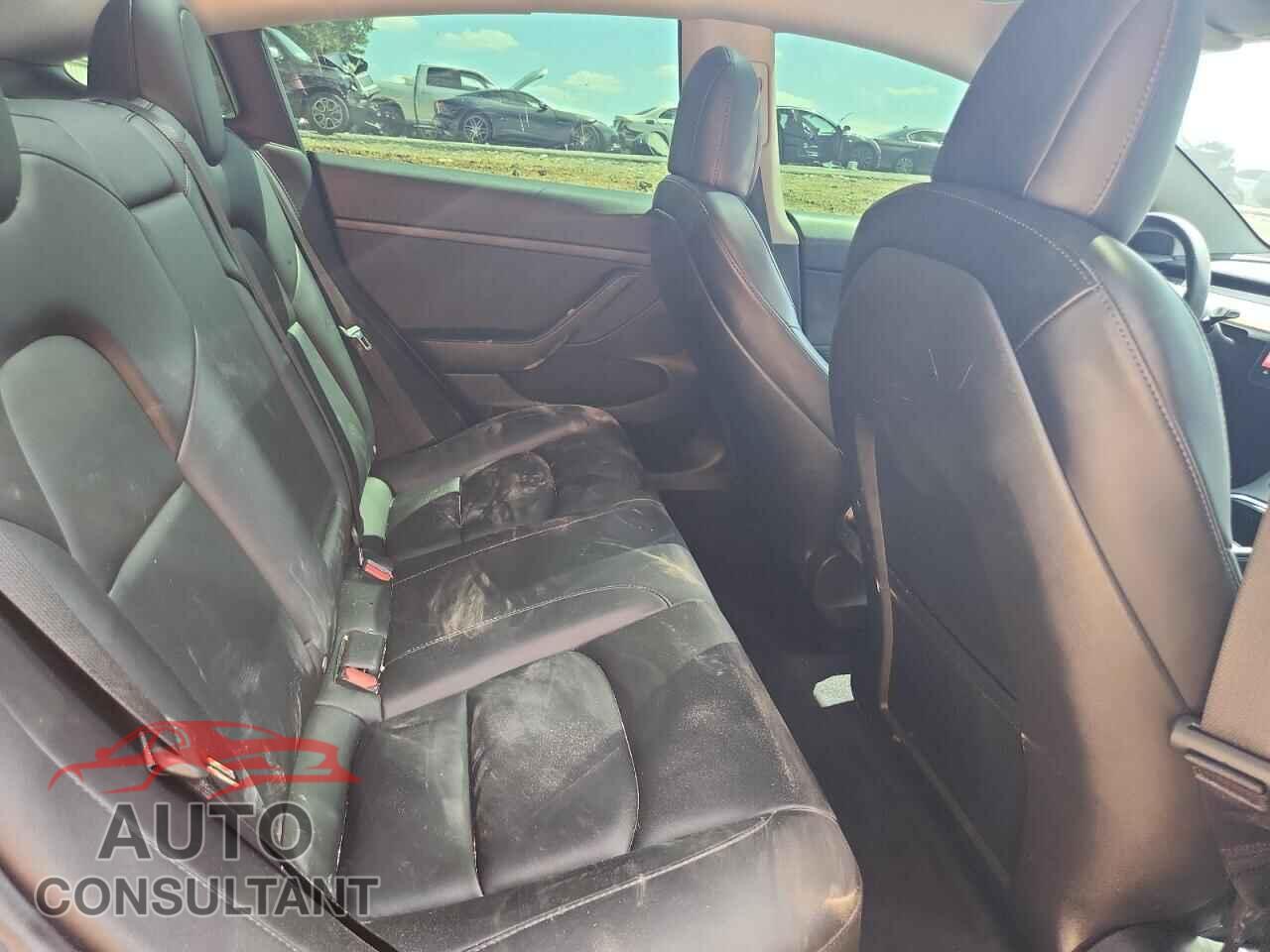 TESLA MODEL 3 2021 - 5YJ3E1EB8MF965582