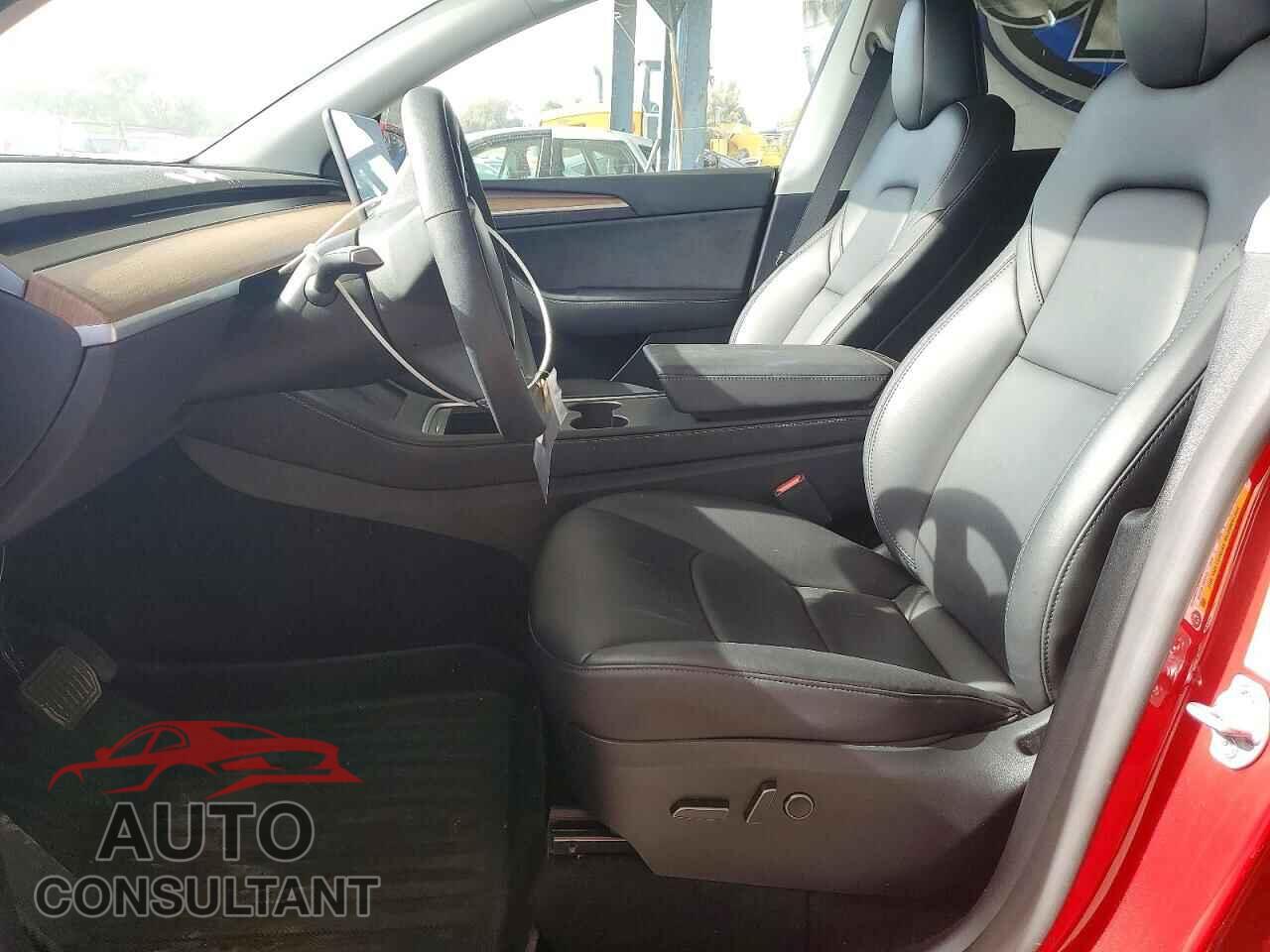 TESLA MODEL Y 2023 - 7SAYGAEE1PF910389