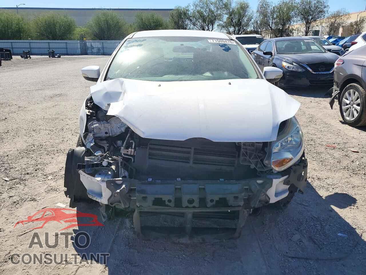 FORD FOCUS 2013 - 1FADP3F2XDL201745
