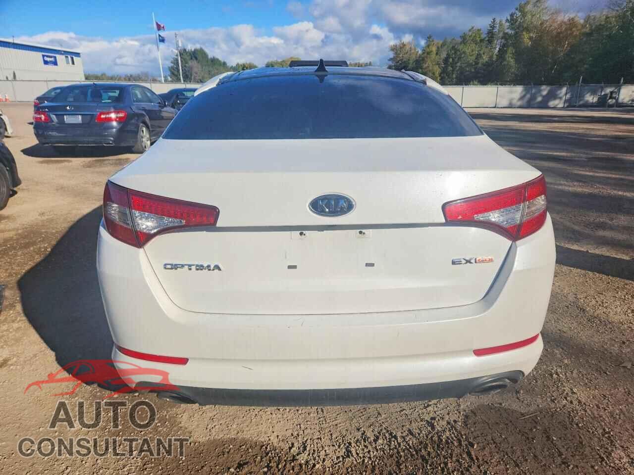 KIA OPTIMA 2011 - KNAGN4A74B5233997