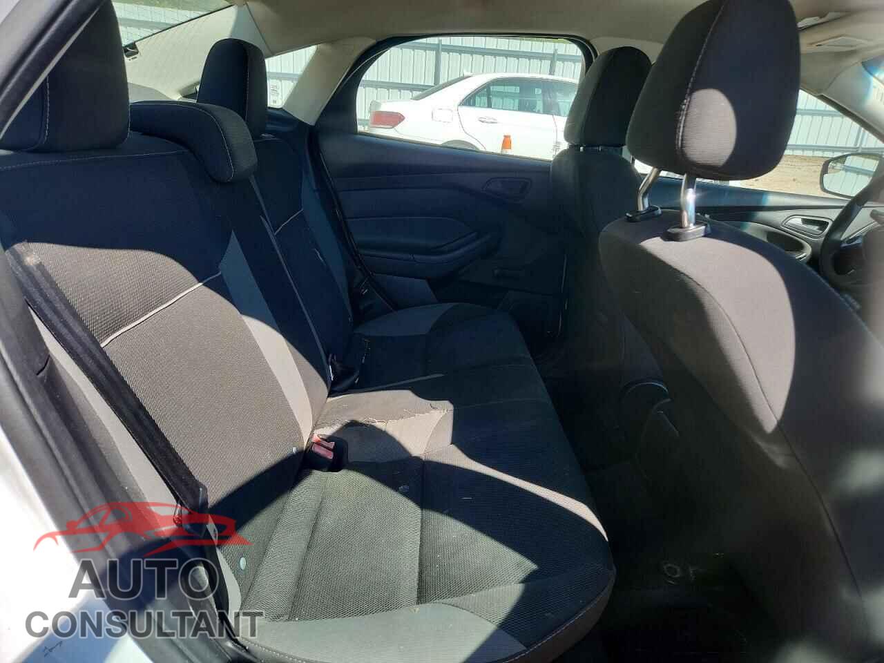 FORD FOCUS 2014 - 1FADP3E22EL357328