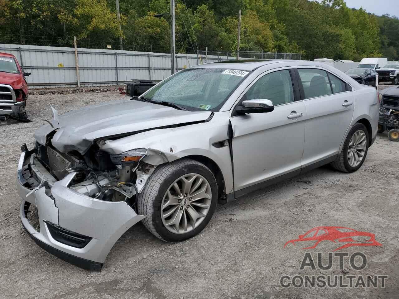 FORD TAURUS 2018 - 1FAHP2F81JG130486