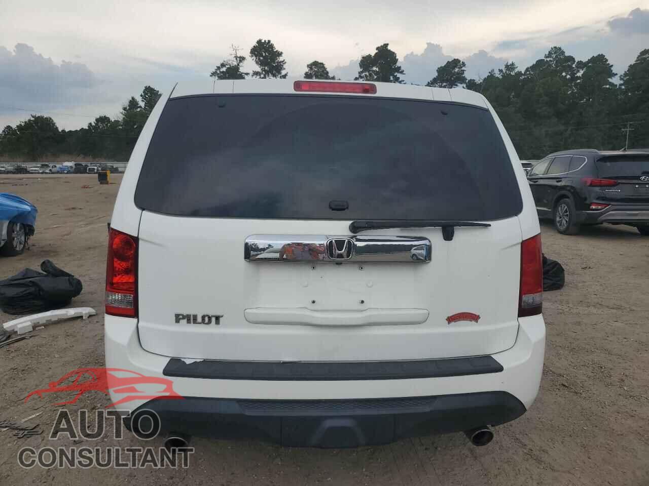 HONDA PILOT 2013 - 5FNYF3H5XDB007922