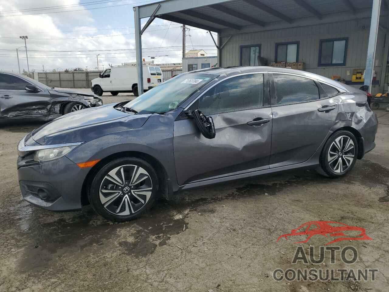 HONDA CIVIC 2018 - JHMFC1F30JX001746