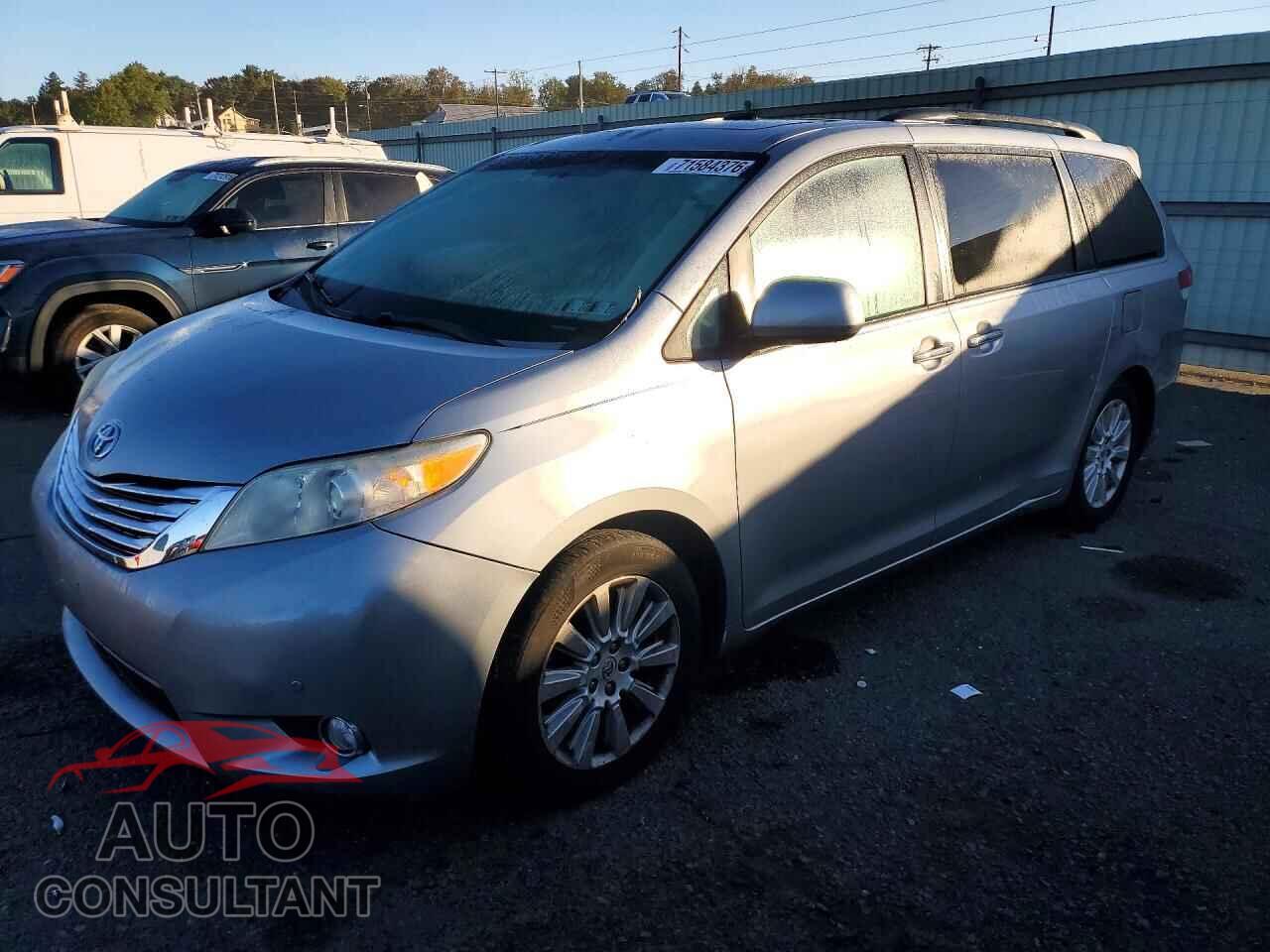 TOYOTA SIENNA 2012 - 5TDYK3DC5CS200263