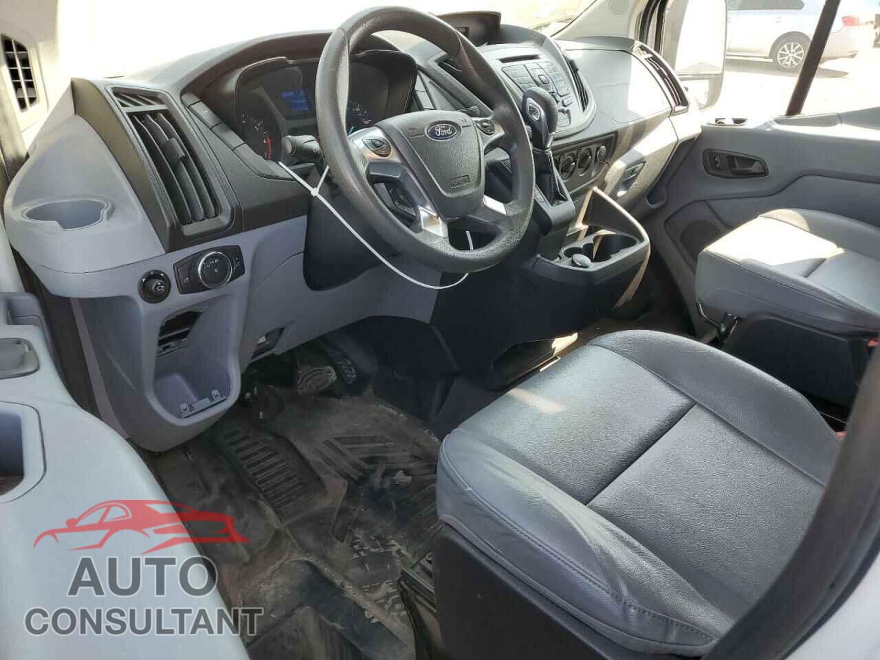 FORD TRANSIT 2019 - 1FTYR2CG6KKA23660