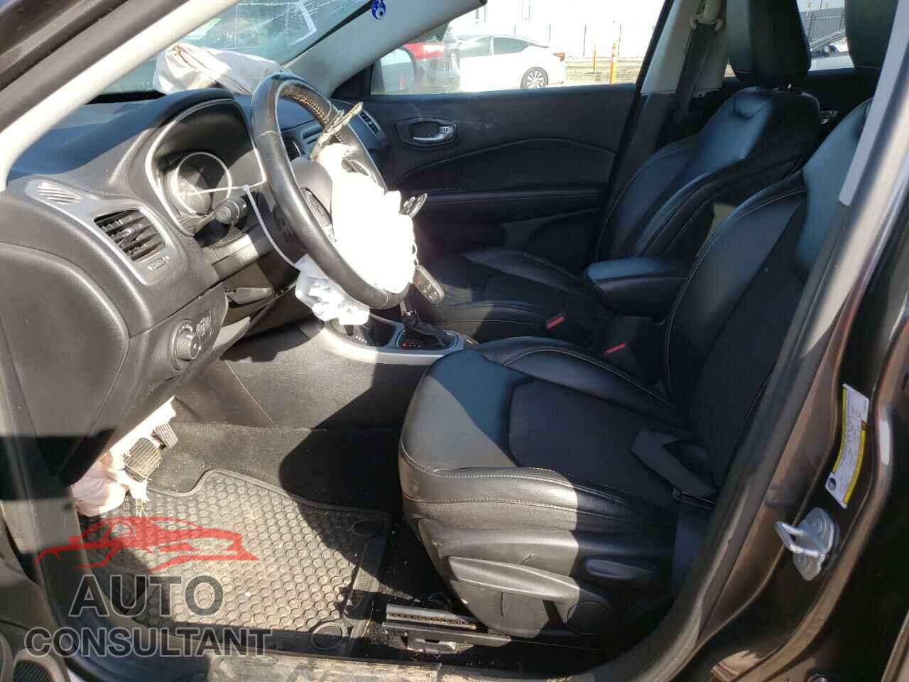 JEEP COMPASS 2018 - 3C4NJDBB2JT282736