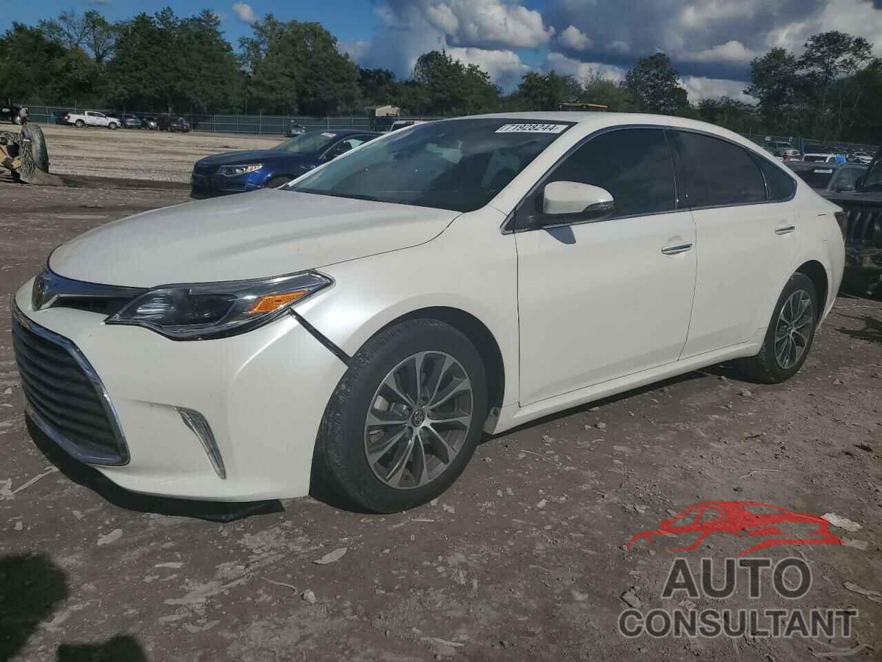 TOYOTA AVALON 2018 - 4T1BK1EB1JU278074