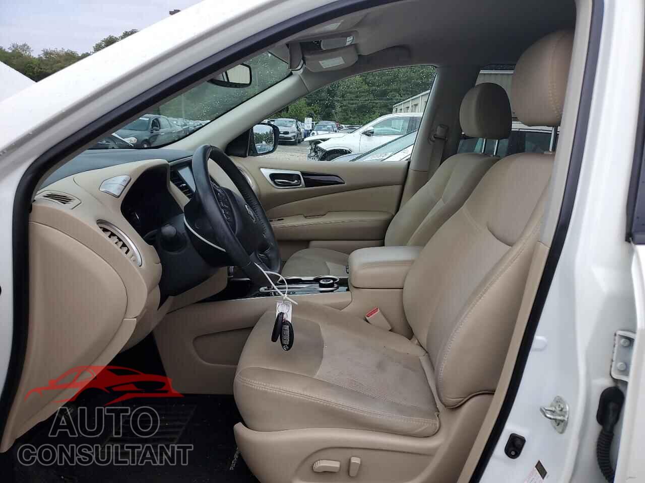 NISSAN PATHFINDER 2018 - 5N1DR2MM7JC675940