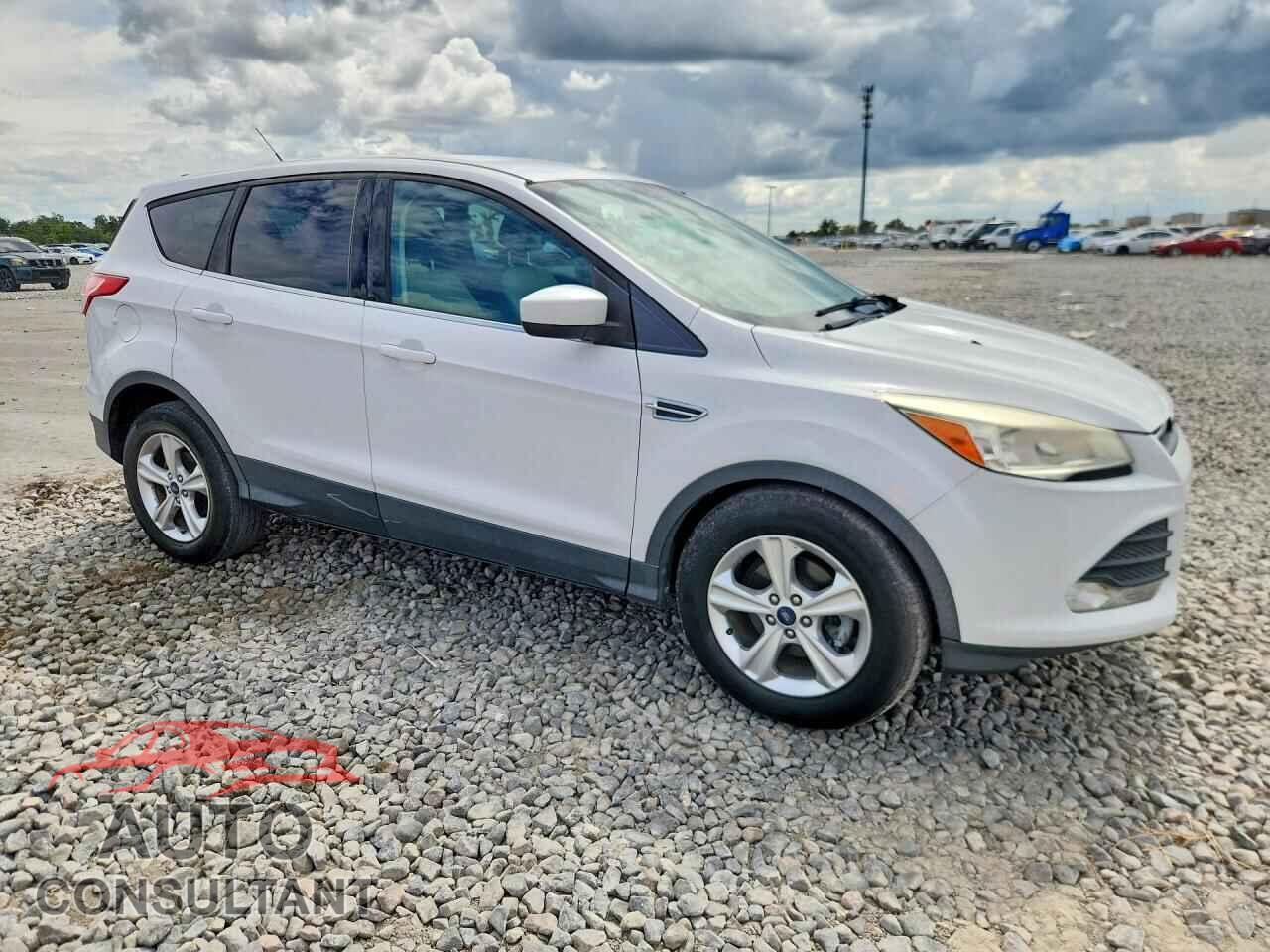 FORD ESCAPE 2014 - 1FMCU0GX5EUD22407