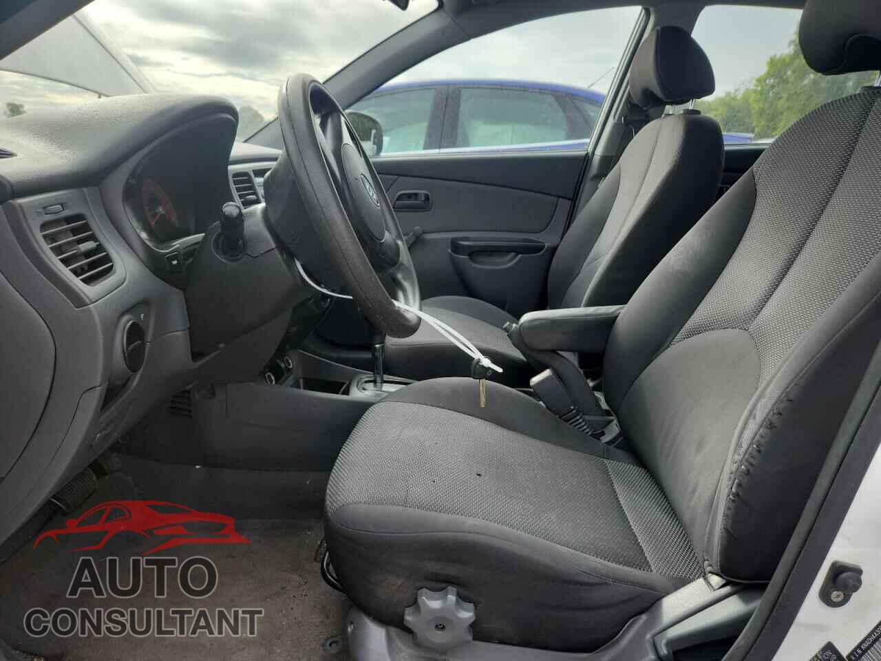 KIA RIO 2011 - KNADH4A30B6959373