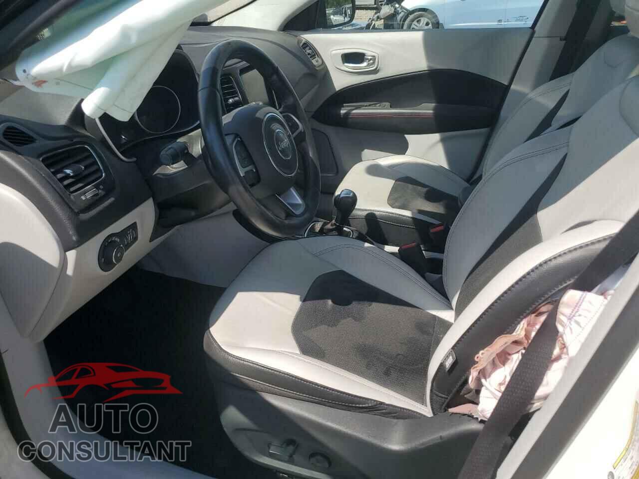 JEEP COMPASS 2020 - 3C4NJDCB1LT216888