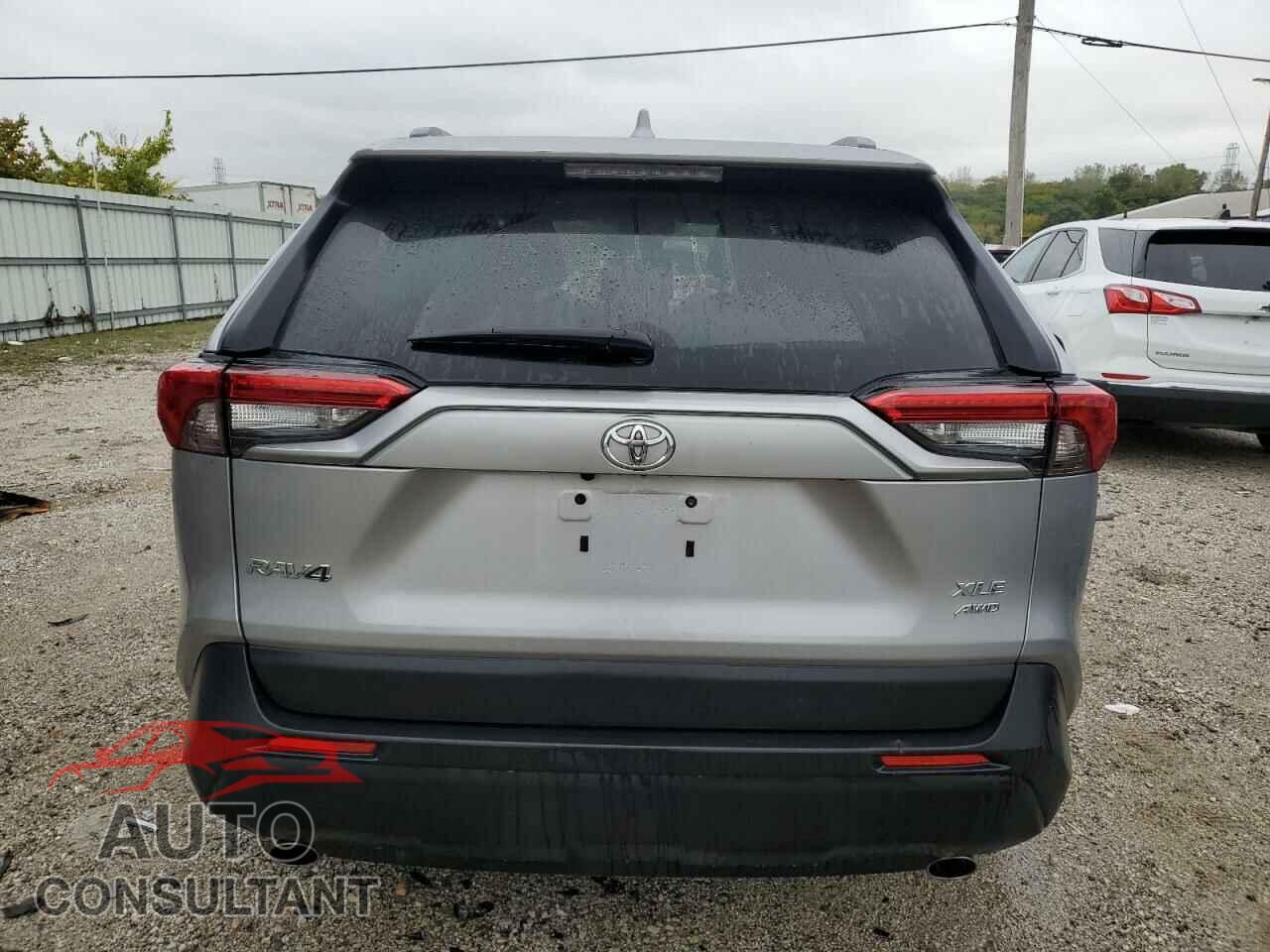 TOYOTA RAV4 2021 - 2T3A1RFVXMC252107