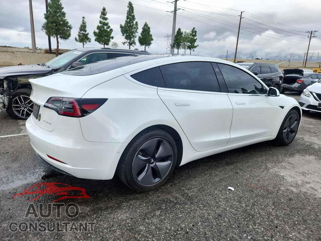 TESLA MODEL 3 2019 - 5YJ3E1EB7KF388394