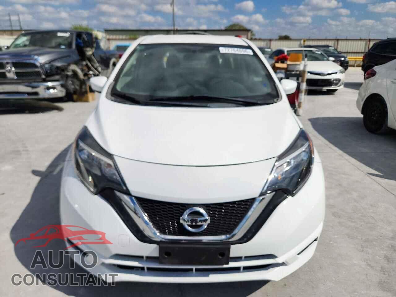 NISSAN VERSA 2019 - 3N1CE2CP3KL356700