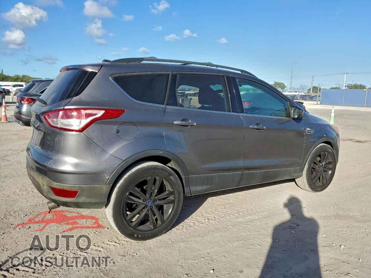 FORD ESCAPE 2013 - 1FMCU0GX3DUD25157