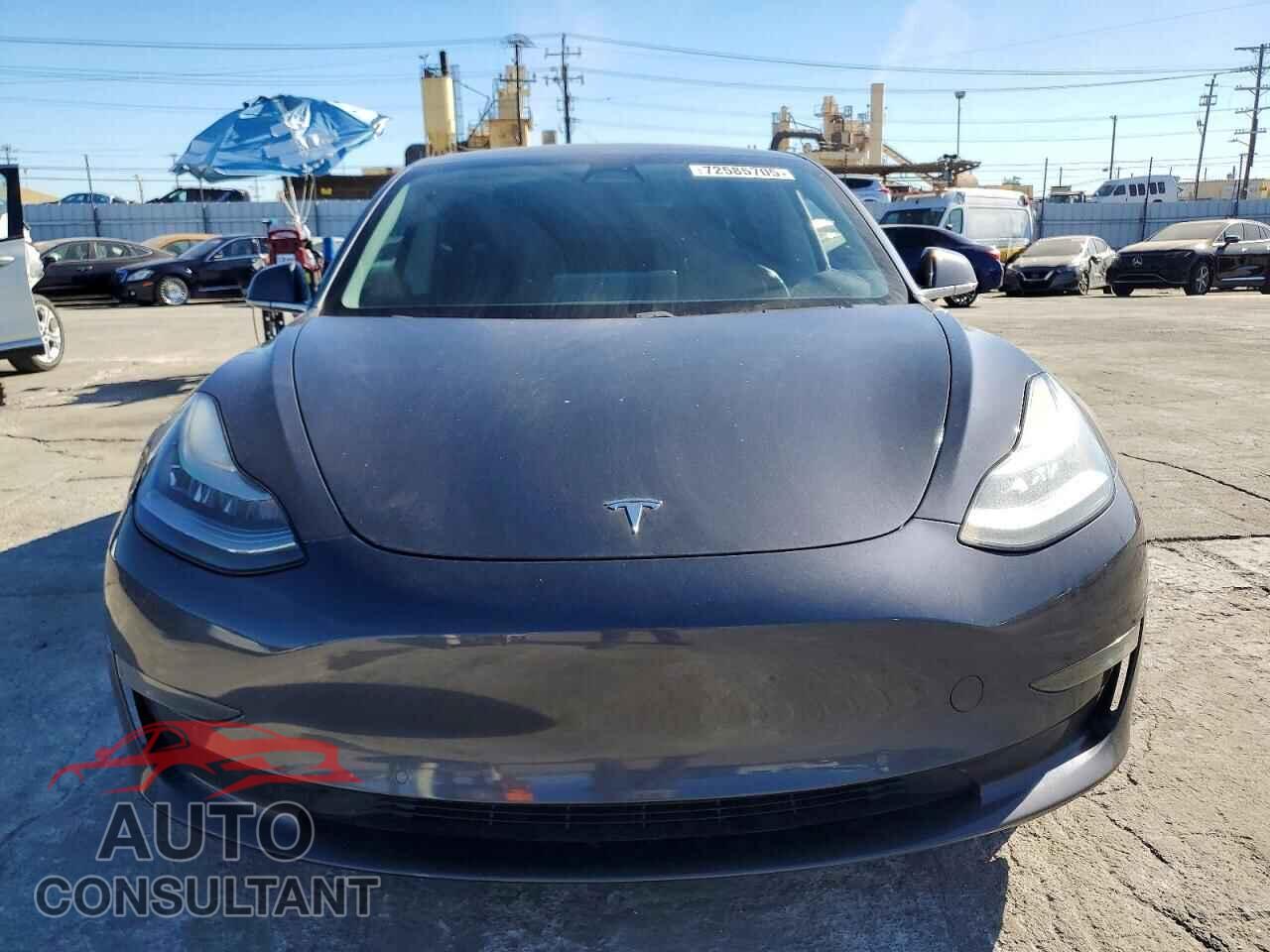 TESLA MODEL 3 2018 - 5YJ3E1EA0JF056738