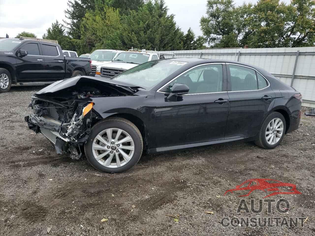 TOYOTA CAMRY 2022 - 4T1C11AK8NU646107