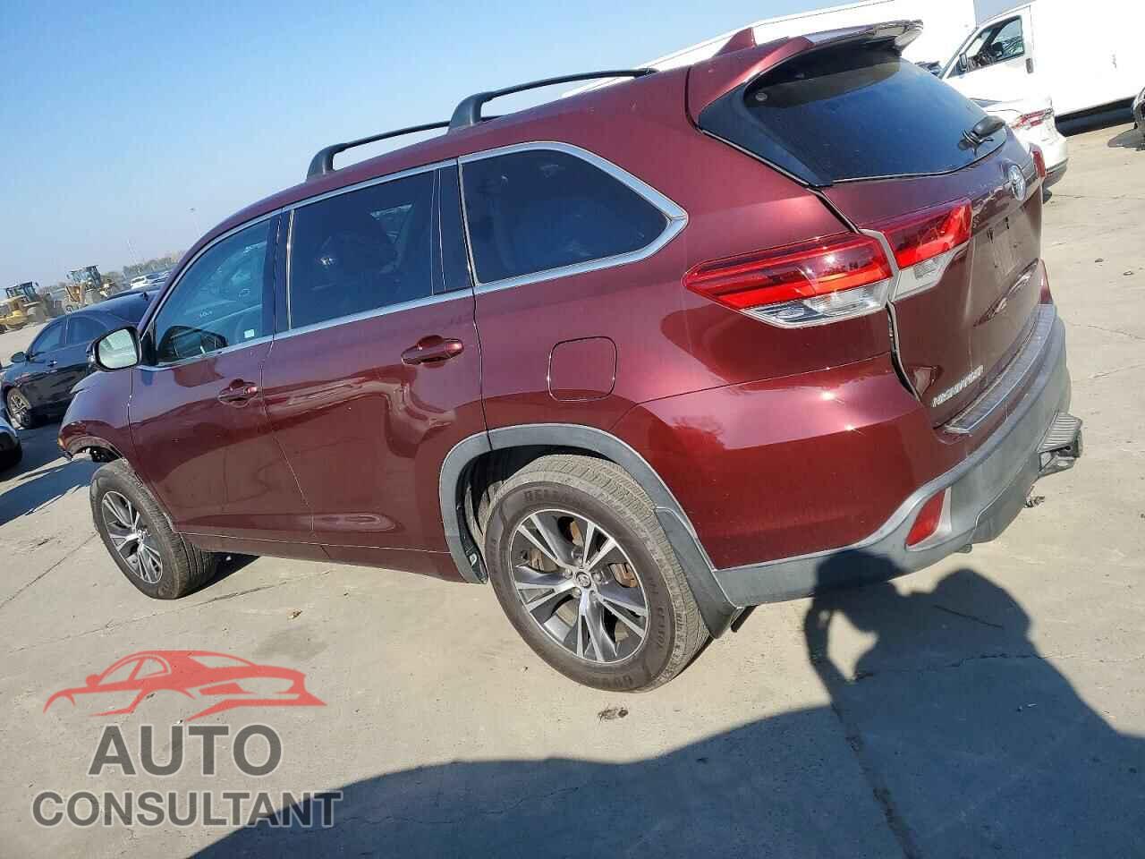 TOYOTA HIGHLANDER 2017 - 5TDBZRFH5HS431328