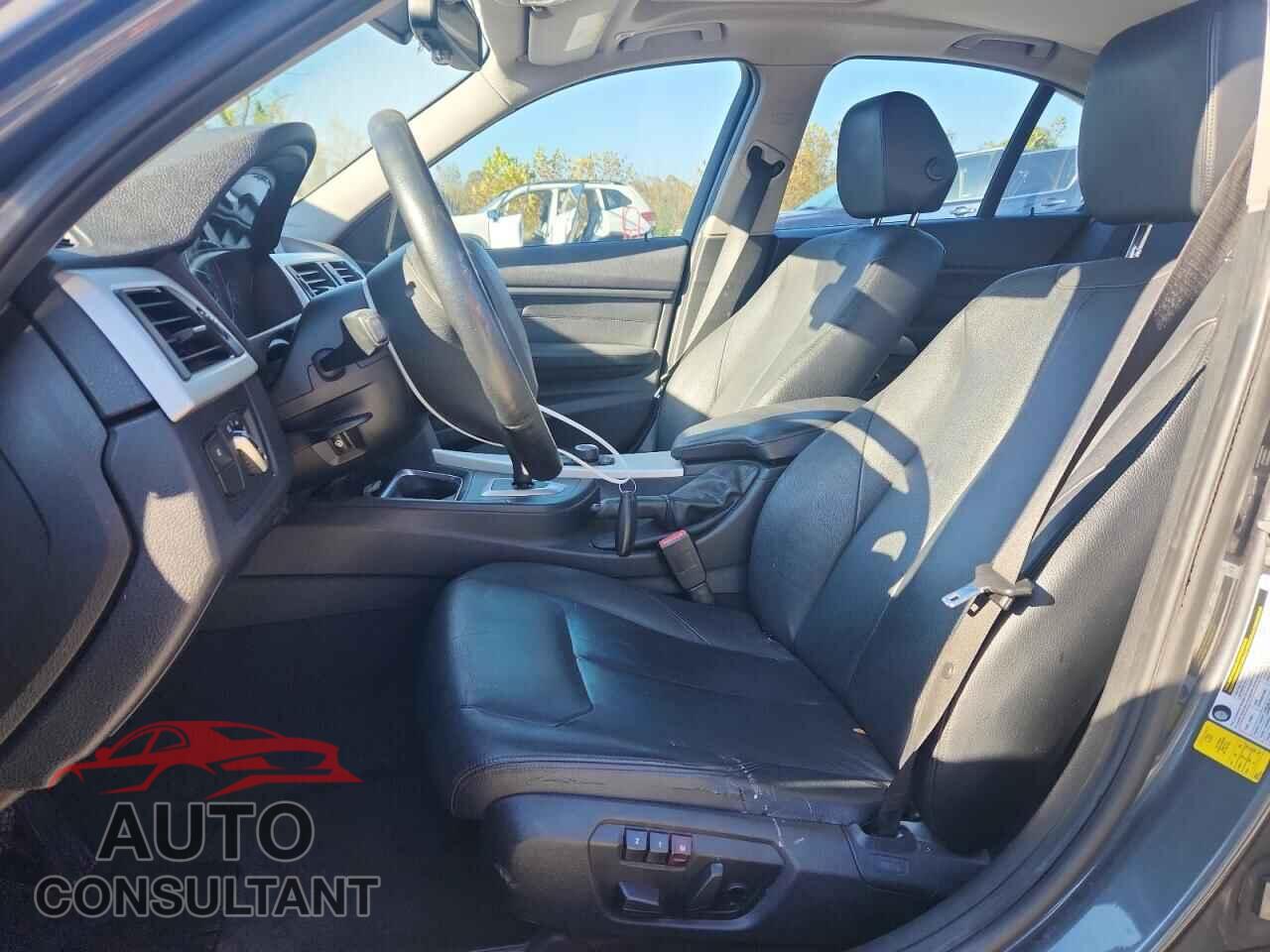 BMW 3 SERIES 2013 - WBA3A5C51DF355659