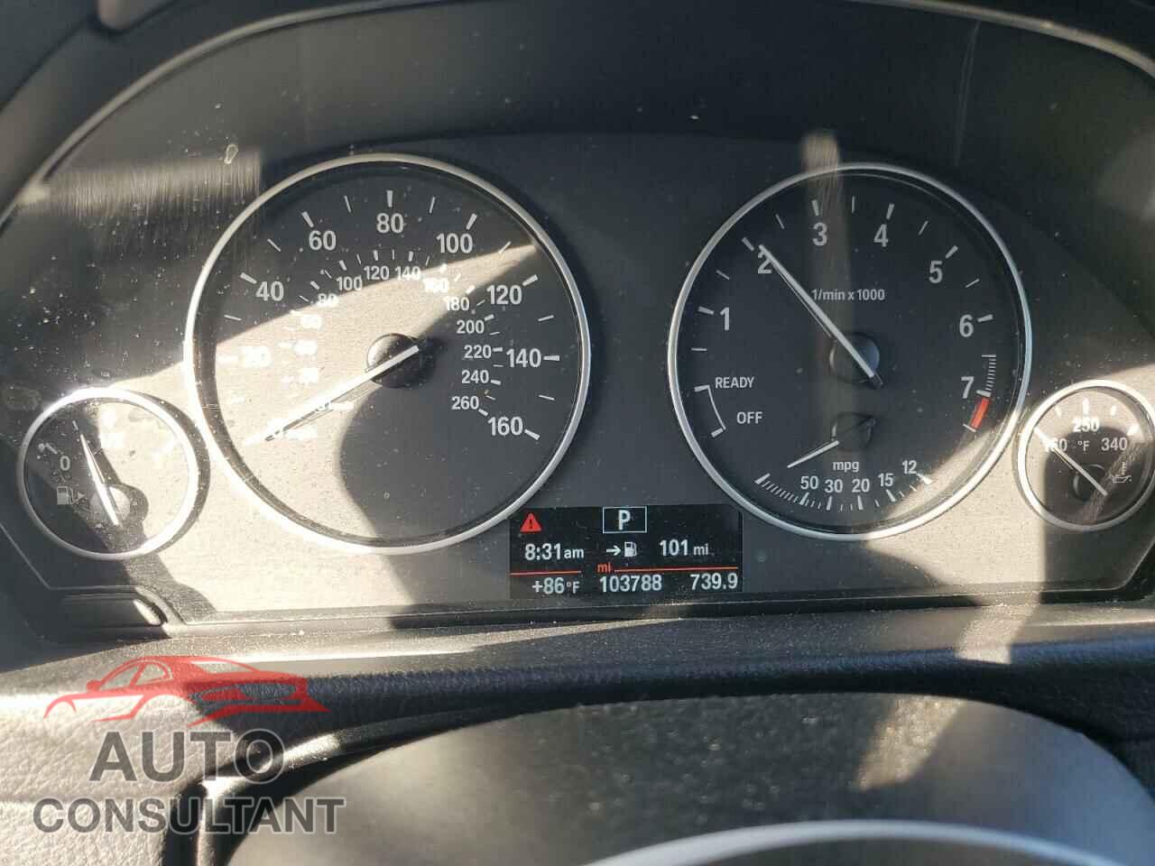 BMW 3 SERIES 2016 - WBA8E1G52GNU12071