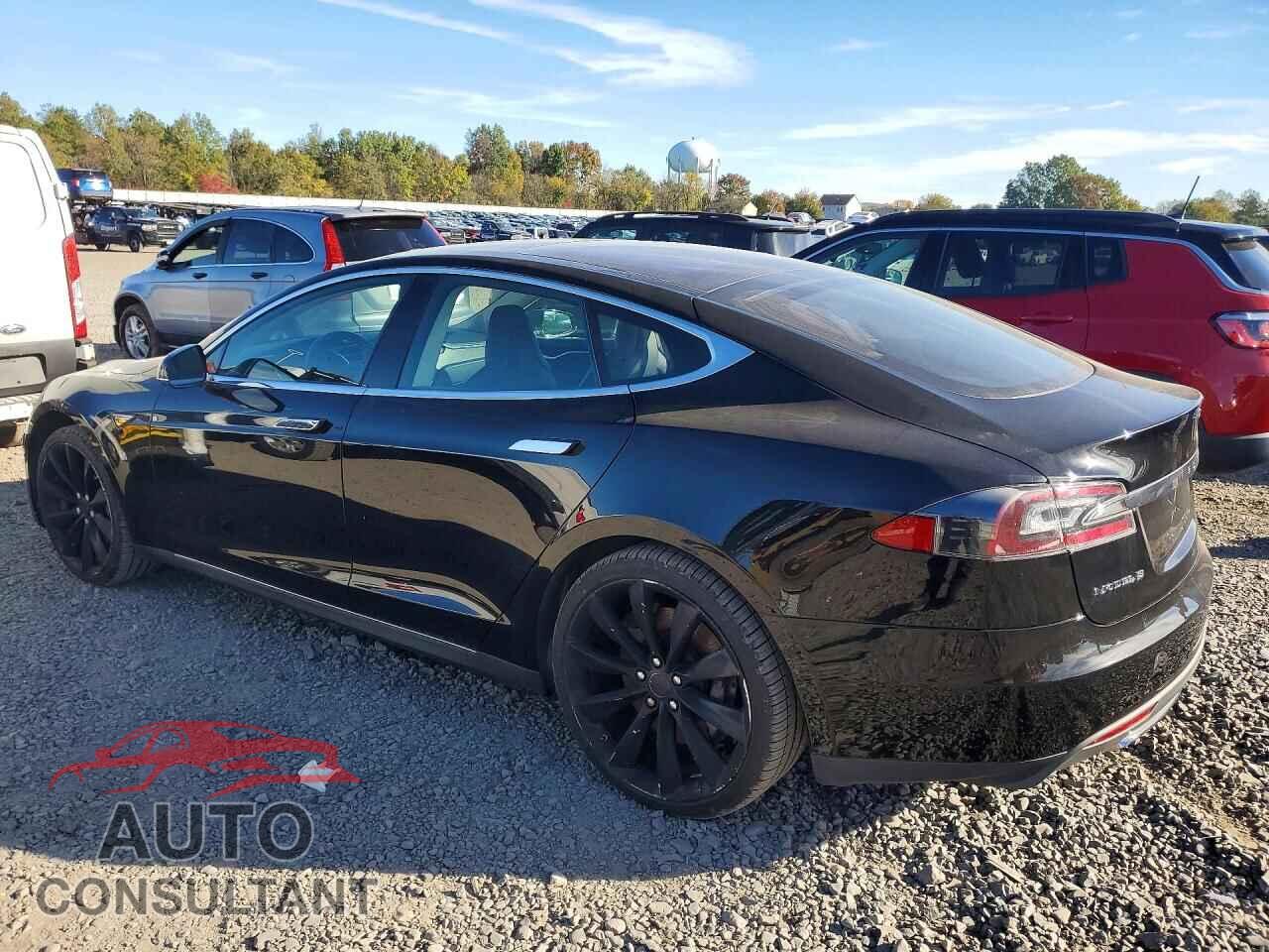TESLA MODEL S 2013 - 5YJSA1CN6DFP22065