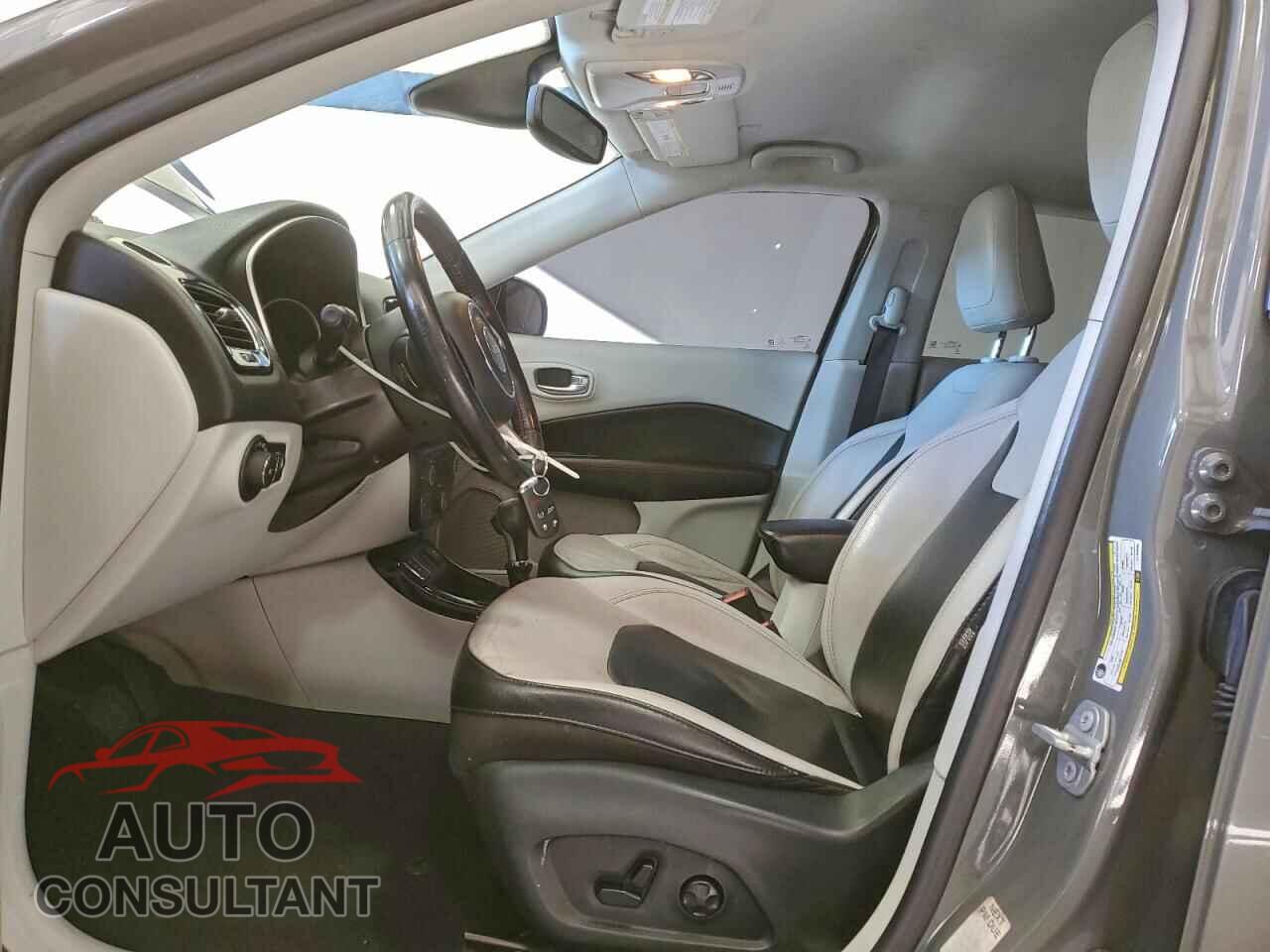 JEEP COMPASS 2020 - 3C4NJCCB6LT169092